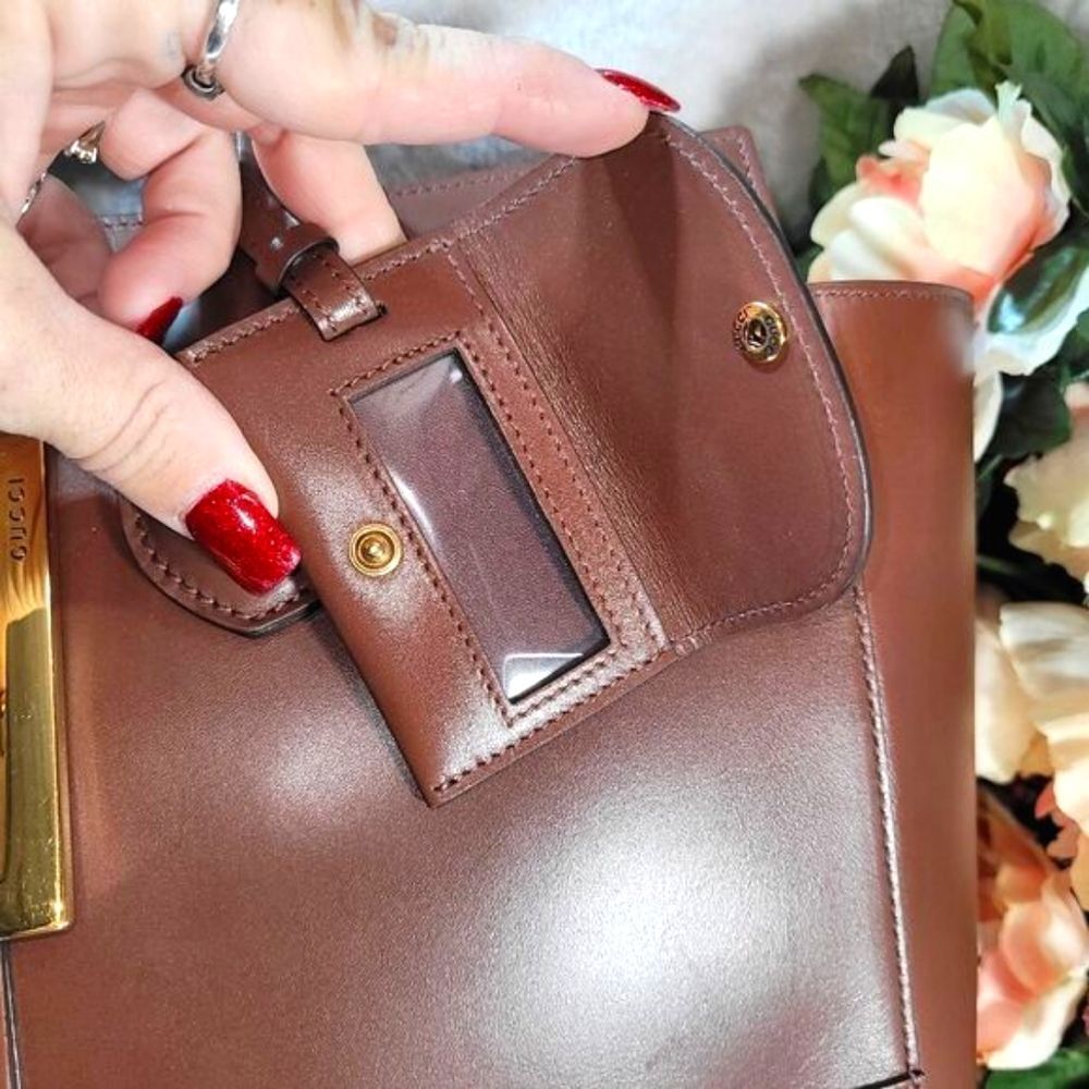 **For mattersofdezn only!!!!**
Gucci Brown Leather Tote Bag - Picture 4 of 14